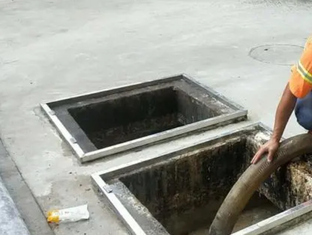 新丰化粪池清理